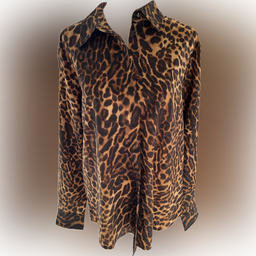 Ralph Lauren Women’s Leopard Print Button-Down Shirt - Picture 6 of 9